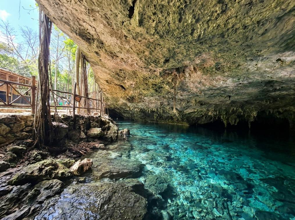 Two Eyes Cenote